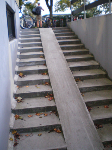 Shallow staircase to below-grade bike parking