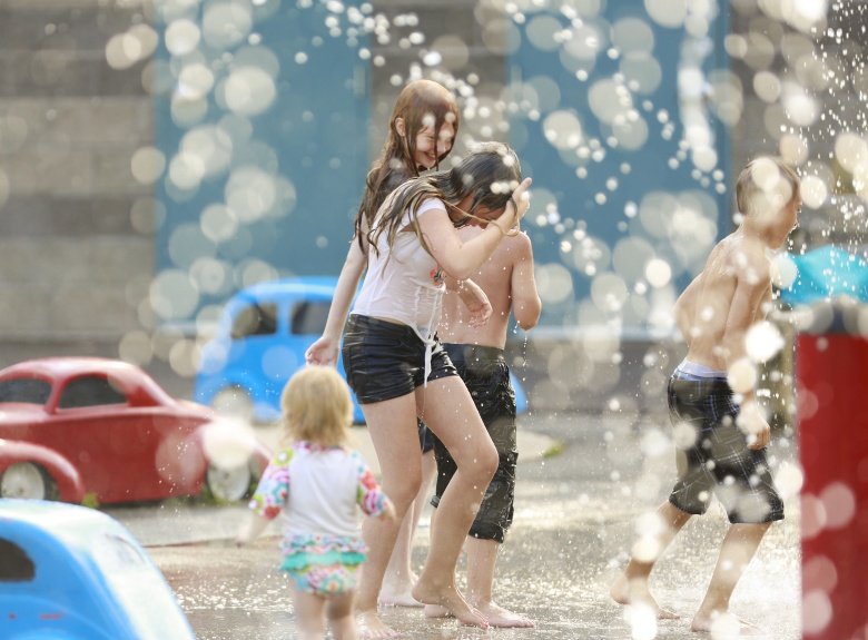 SPLASH PARK CENTENNIAL