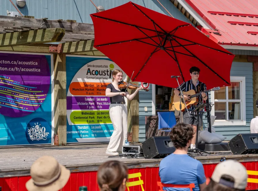 Acoustica concert at the market